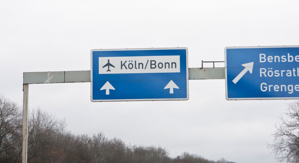 Inclusive-Airport-Navigation_Chapter-3_cgn_1 Airport Sign On The Motorway